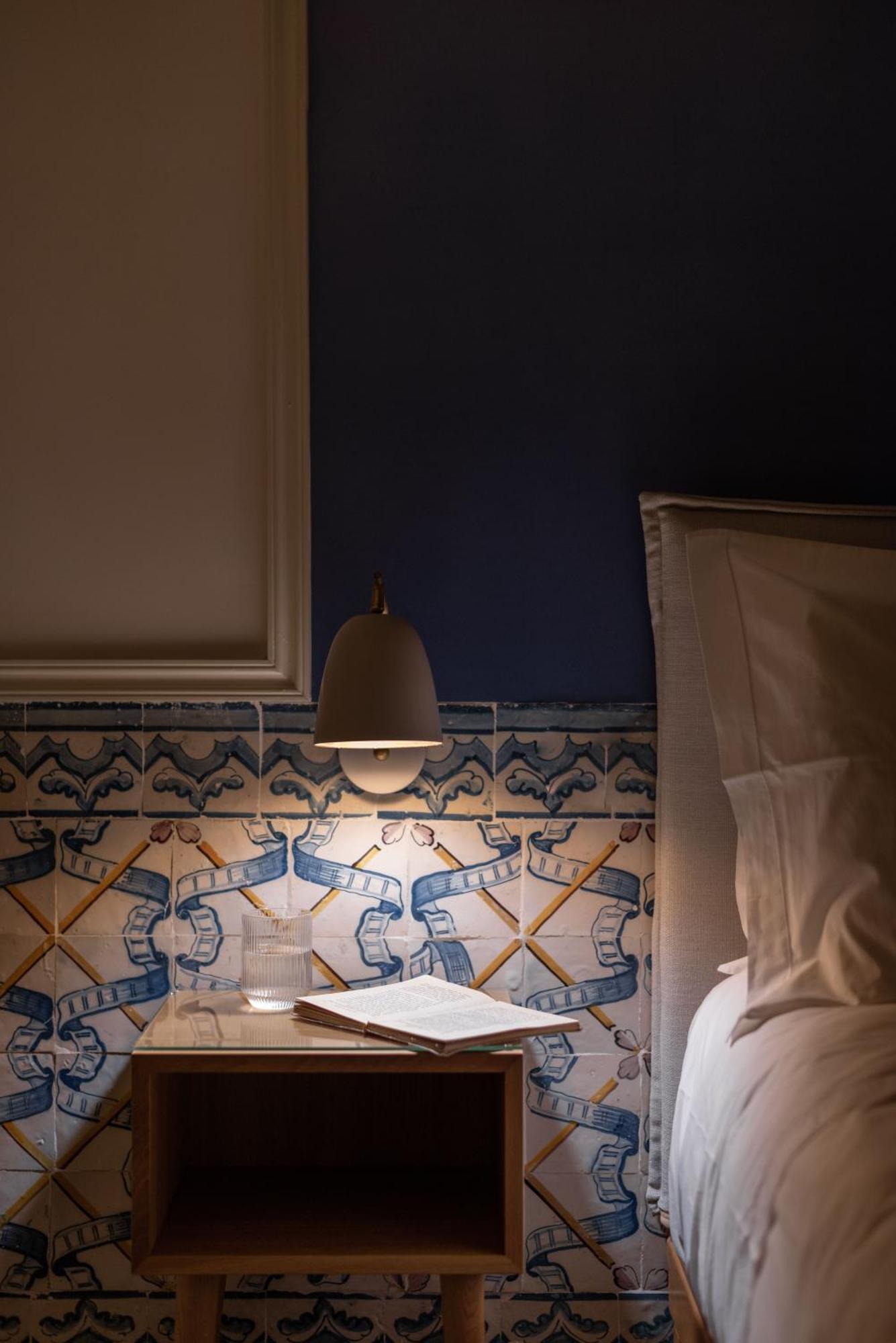 Boutique Chiado Suites Lisbon Bagian luar foto