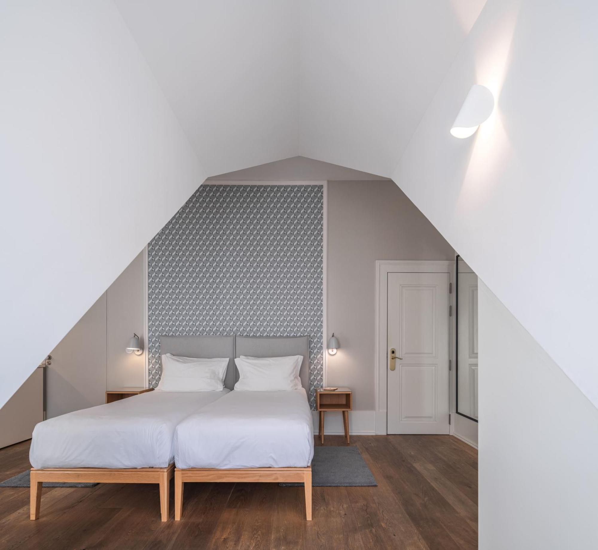 Boutique Chiado Suites Lisbon Bagian luar foto